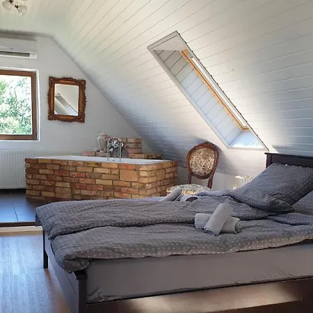 Lesence Major Bed and breakfast 4*