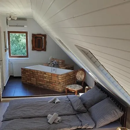 Lesence Major Bed & Breakfast 4*