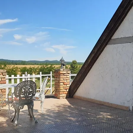 Lesence Major Bed and breakfast Lesencetomaj