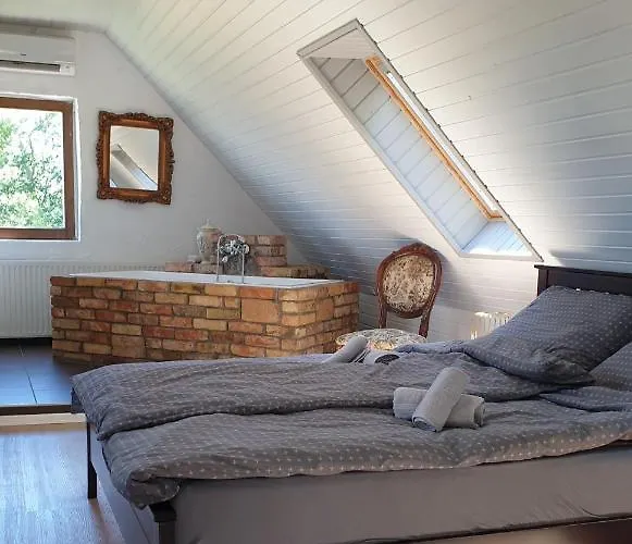 Lesence Major Bed & Breakfast 4*